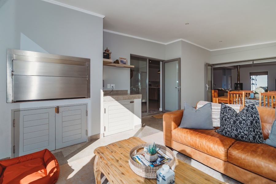 4 Bedroom Property for Sale in Kingswood Golf Estate Western Cape